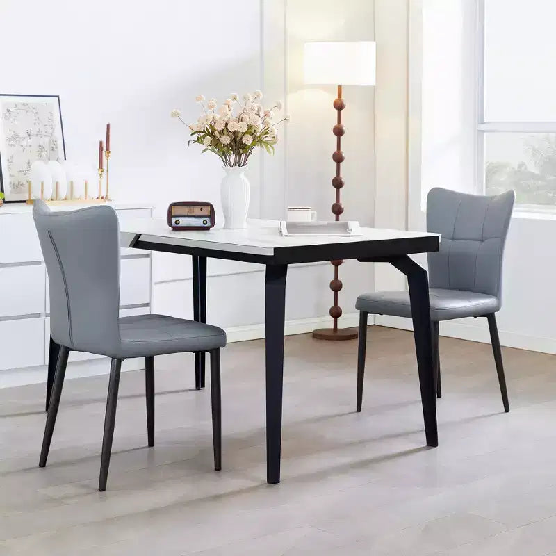 Lot de 2 chaises de salle à manger à dossier haut en cuir PU rembourrées, sans accoudoirs avec assise rembourrée, structure en fer et design ergonomique