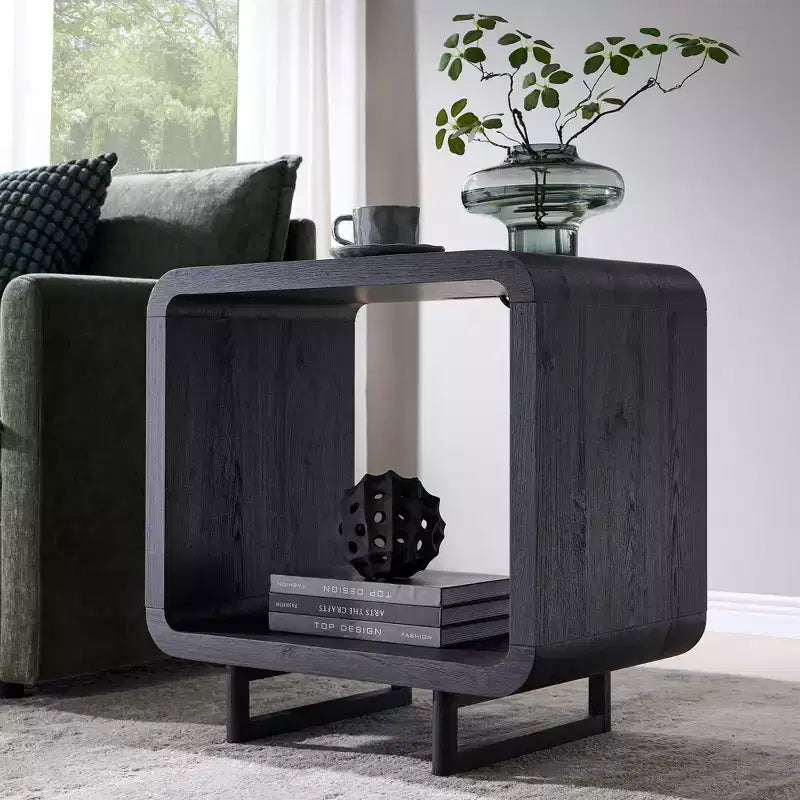Table d'appoint avec station de recharge 23,6" Table de chevet en bois avec rangement à étagères ouvertes Table d'appoint moderne pour salon et chambre à coucher
