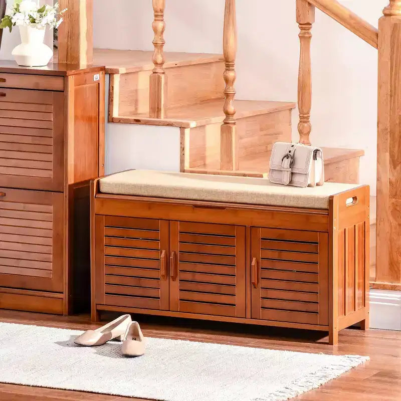 Banc à chaussures avec rangements, banc d'entrée en bambou avec coussin d'assise, 3 portes et compartiment caché pour couloir, cerisier