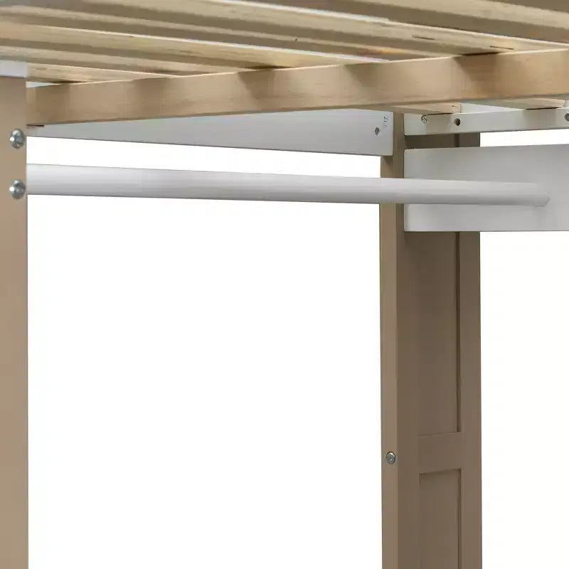 Lit mezzanine double en bois peu encombrant avec bureau intégré et étagères de rangement