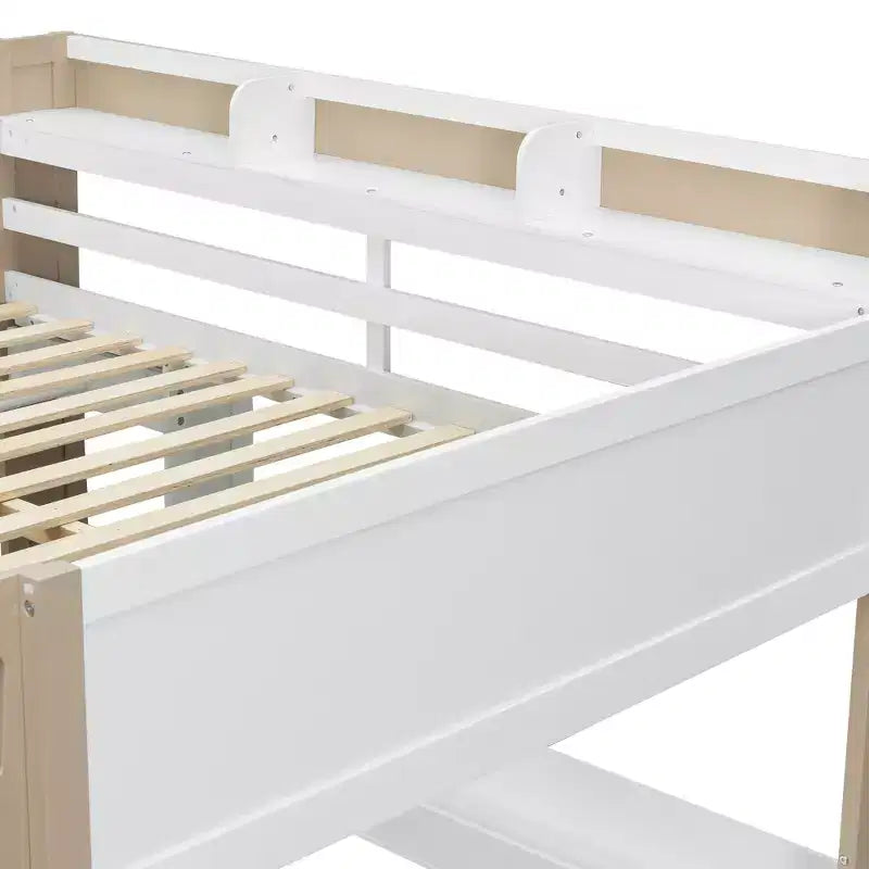 Lit mezzanine double en bois peu encombrant avec bureau intégré et étagères de rangement