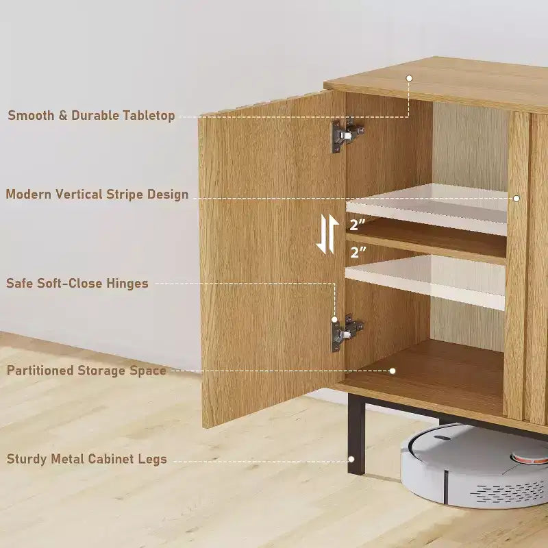 Buffet avec espace de rangement et portes cannelées Meuble de rangement en bois autoportant