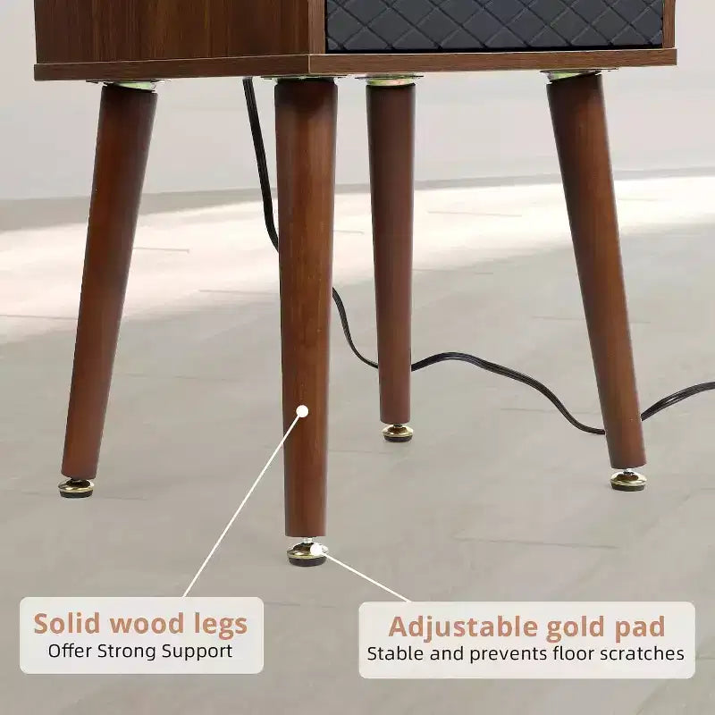 Table d'appoint moderne avec station de charge Table de chevet de style rustique avec tiroir de rangement et étagère ouverte Pieds en bois massif pour chambre à coucher