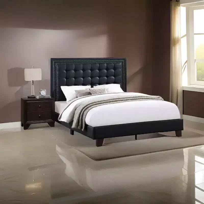 Lit plateforme Queen moderne, capitonnage profond, simili cuir noir